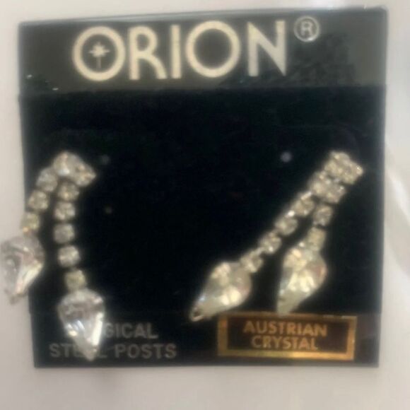 9 Orion DROPS AUSTRIAN CRYSTAL RHINESTONE SILVER CHANDELIER DANGLE EARRINGS - Picture 5 of 10